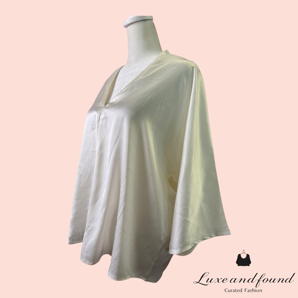 Banana Republic Cream Satin Women's Top Classic NWT - Picture 6 of 8